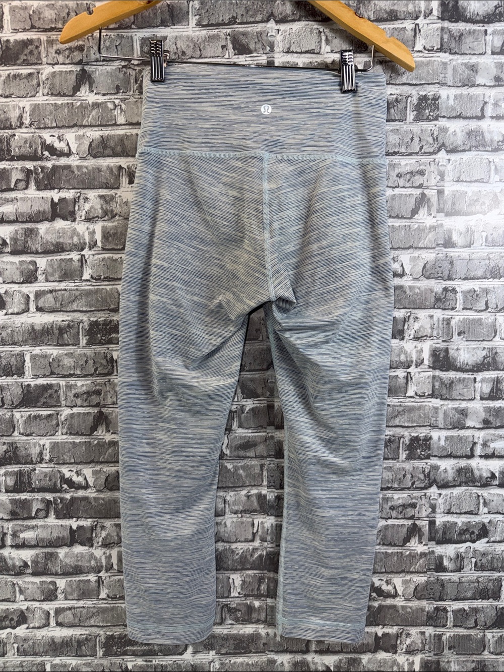 lululemon athletica Light blue Cropped Leggings